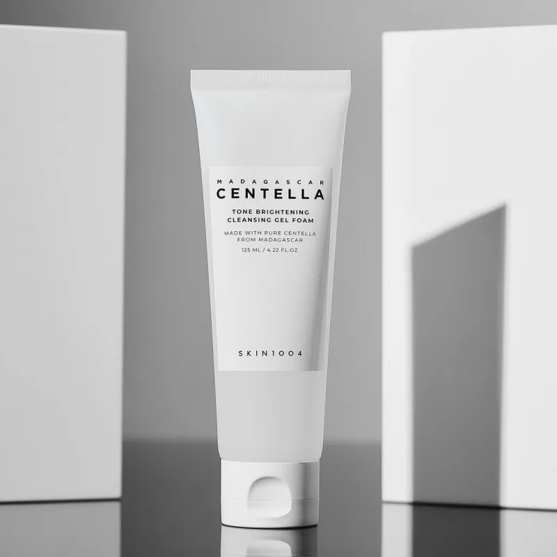 غسول جل رغوي لتفتيح البشرة بسنتيلا مدغشقر من سكين 1004 (125 مل) - Authentic Korean Skincare in Egypt